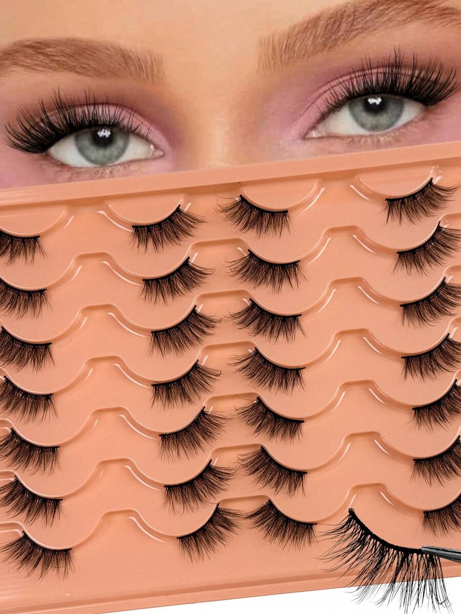 14 Pairs D Curl Half Lashes Natural Looking 3/4 False Eyelashes Cat Eye Lashes Accent Eyelashes 3D Multi-Layers Wispy Half Fake Lashes Cross Styles For Fashion Girls Christmas Festivals