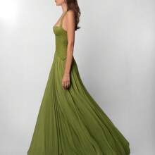 Sexy Neck Halter Low Neck Waist Pleated Suspender Dress - màu xanh lá - Xem 3