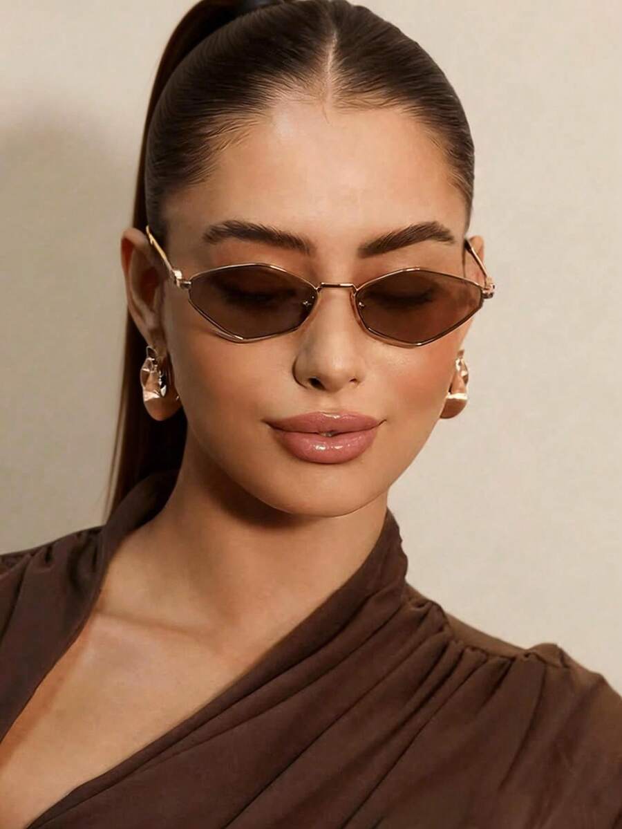 1pc Retro Small Metal Frame Rhombus Fashion Glasses, Elegant Street Style Fashion Glasses For Women - Tròng kính màu nâu sẫm gọng vàng - Xem 1