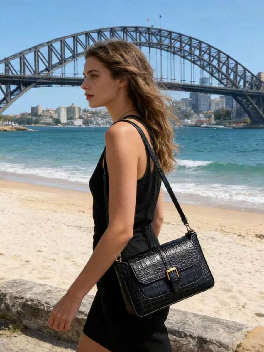 时尚纯色简约腰带装饰单肩斜挎包，适合购物、携带钱包、年轻女性、大学生、职场新人、白领人士。也非常适合办公室、大学、工作、商务、通勤、户外活动、旅行和郊游等场合。