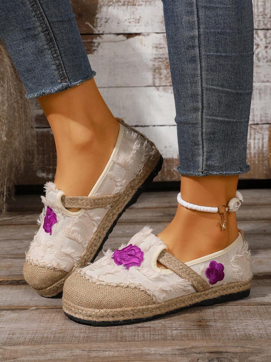 女士新款刺绣平底鞋 - 彩色 - 查看 1