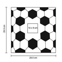 Set con 30 Toallas Deportivas Microfibra Fútbol - Edición Mundial, Secado Rápido, Estampado de Balón para Gym y Entrenamiento (29.5x29.5cm) - Blanco y Negro - Ver 2