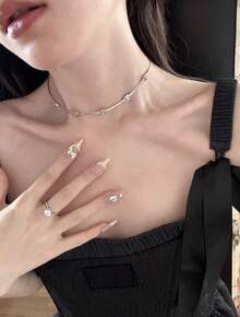 CHANEL Solid Color Design Metal Gold Necklace For Women, Gold. - 查看 4