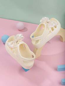 Dép xăng đan trẻ em đính nơ lấp lánh dễ thương, giày tập đi mềm mại chống trơn trượt cho bé gái, giày đi biển thoáng khí cho mùa hè. - trắng - Xem 5