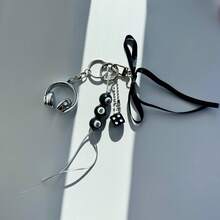 1pc Y2K Grunge Aesthetic Keychain Set With 8-Ball, Dice & Headphone Charms, Black Ribbon Bag Accessory - Black Eight - View 12