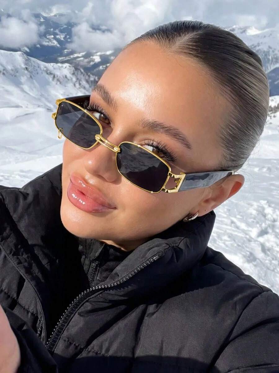 1pc Women's Classic Rectangular Frame Lightweight Fashion Fashion Glasses For Beach And Party - Black - View 1