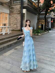 French Retro Ditsy Floral Fitted A-Line Maxi Dress - Baby Blue - View 4