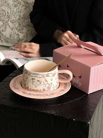 1pc Floral Swan Pattern Coffee Cup & Saucer Set, Suitable For Office, Cafe, Home Use, Milk Cup, Coffee Cup, Breakfast Cup, Oatmeal Cup, Juice Cup, Latte Cup, Exquisite Gift, Holiday Gift, Eid, Valentine's Day, Christmas, Thanksgiving