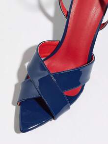 女士独特撞色性感交叉绑带高端镜面柔软迷人深蓝色户外猫跟尖头舒适弹力细高跟凉鞋，时尚百搭，适合街头、派对、约会、假日等场合。 - 藏蓝色 - 查看 8