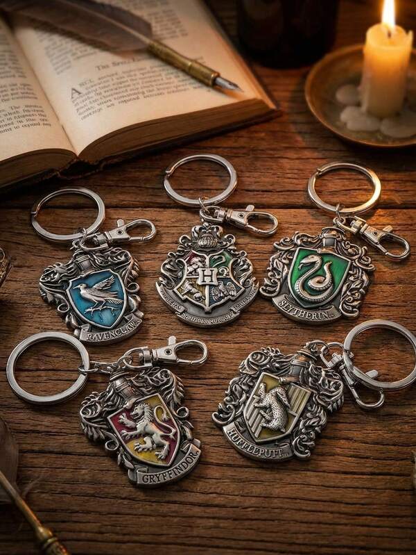 Harry Potter Officially Licensed 3D Figurine Bag Clip Charms Anime Figure Keychain Slytherin Ravenclaw Gryffindor Hufflepuff Hogwarts Backpack Decor Collectible Gift 1Pc Warner Bros