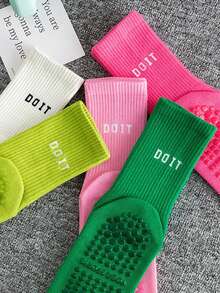 1/3/4 Pairs Women's Random Letter Print Non-Slip Silicone Dot Pilates Fitness Mid-Calf Socks - Crew Socks - View 5