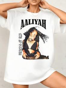 Figura artística que muestra a una mujer con cabello rizado en movimiento transmitiendo fuerza y libertad en tonos contrastantes con letras grandes que evocan la música urbana moderna camiseta de mujer 220g casual moderna cómoda para diario - Blanco - Ver 8