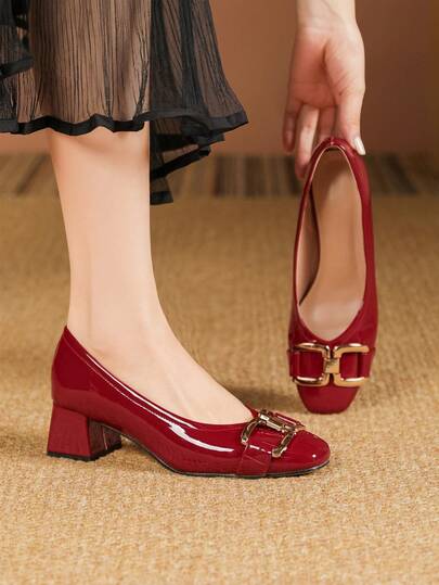 女士高跟鞋，V形金属搭扣，粗跟亮面皮革礼服鞋，复古优雅高跟鞋，舒适百搭的商务/工作鞋，大码