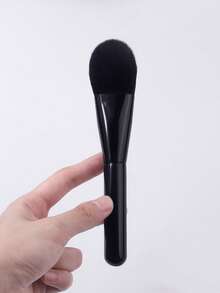1pc Portable Blusher Brush, Soft Bristles With Strong Powder Pickup, Multi-Purpose Makeup Brush Beauty Tool - Black - View 7