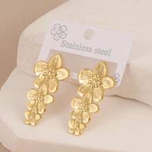 一对不锈钢条纹心形不对称几何耳环，时尚优雅，适合日常佩戴、派对、节日等场合，也是一份精美的珠宝礼物。 - 幾何耳環 - 查看 16