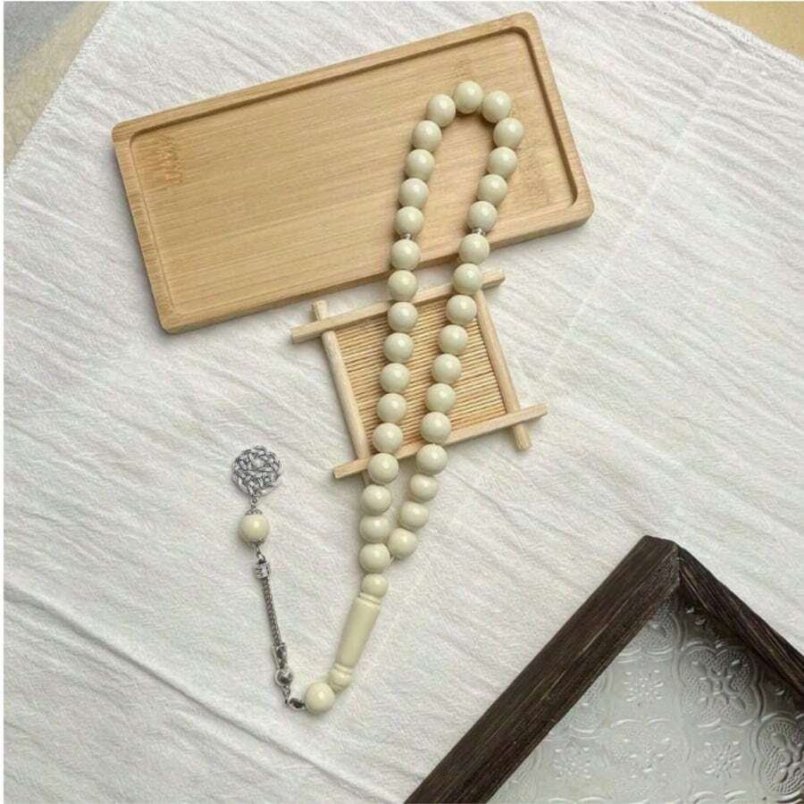 1条斋月12毫米亚克力33珠念珠手链，斋月冥想 - 白色 - 查看 1