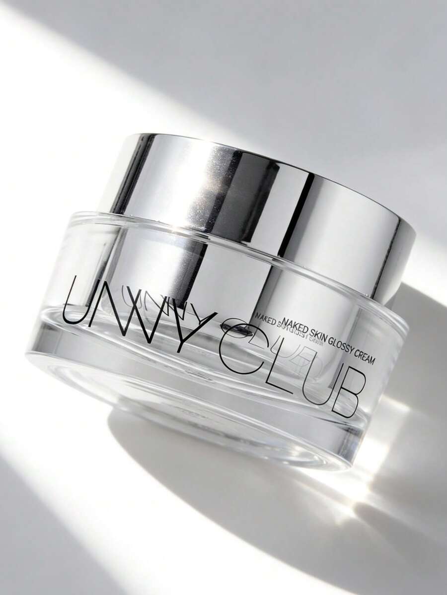 unny club 亮肤保湿遮瑕膏，持久不卡粉，隐形遮瑕，适合驼背人士的日常必备妆容精华