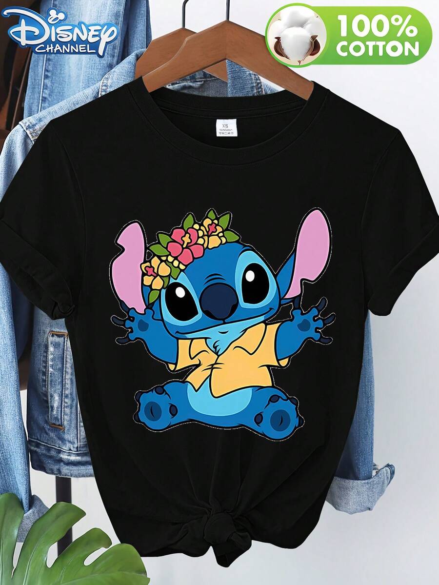 Disney This Collaboratively Licensed Lilo & Stitch T-Shirt Features A Hawaiian Vacation Print And A Crew Neck Neck, Perfect For Spring, Summer, And Autumn. It's A Versatile, Casual, Soft, And Comfortable New T-Shirt.Made From Soft, Comfortable, And Durable Pure Cotton, This Is An Ideal Choice For Spring And Summer. This Crew Neck T-Shirt Is Suitable For Various Occasions, Including Everyday Wear, Shopping, Parties, Travel, And Gatherings, And Also Makes A Thoughtful Gift. - Noir - Voir 1