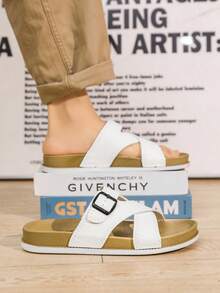 男士可调节交叉绑带凉鞋，休闲日常百搭单品。必备沙滩度假拖鞋，透气柔软鞋面，营造轻松夏日氛围。时尚又实惠的夏季必备单品。 - 白色 - 查看 2