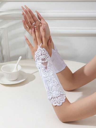 1 par, Guantes de novia de encaje blanco adornados con lentejuelas florales, con diseño de dedo anular. Adecuados para estudios de fotografía, fiestas de Navidad y ocasiones formales, estos elegantes accesorios complementan cualquier conjunto nupcial.