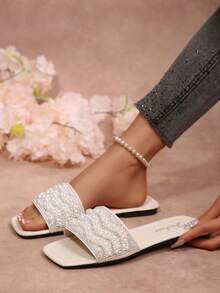 Dép thời trang cỡ lớn mới năm 2024 dành cho nữ, dép xăng đan đế bằng mùa hè đính đá lấp lánh, dép quai ngang hở gót màu đen, giày đi biển dáng rộng cho nữ. - trắng - Xem 3