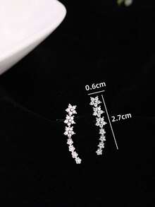 1 par de pendientes de flor de 5 pétalos estilo coreano, pendientes de botón con brillantes en forma de estrella, joyas de moda minimalistas con estética forestal - Plateado - Ver 5