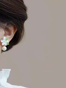 1对清新白色栀子花耳环，法式优雅仿珍珠吊坠耳环，女士款 - 白色 - 查看 4