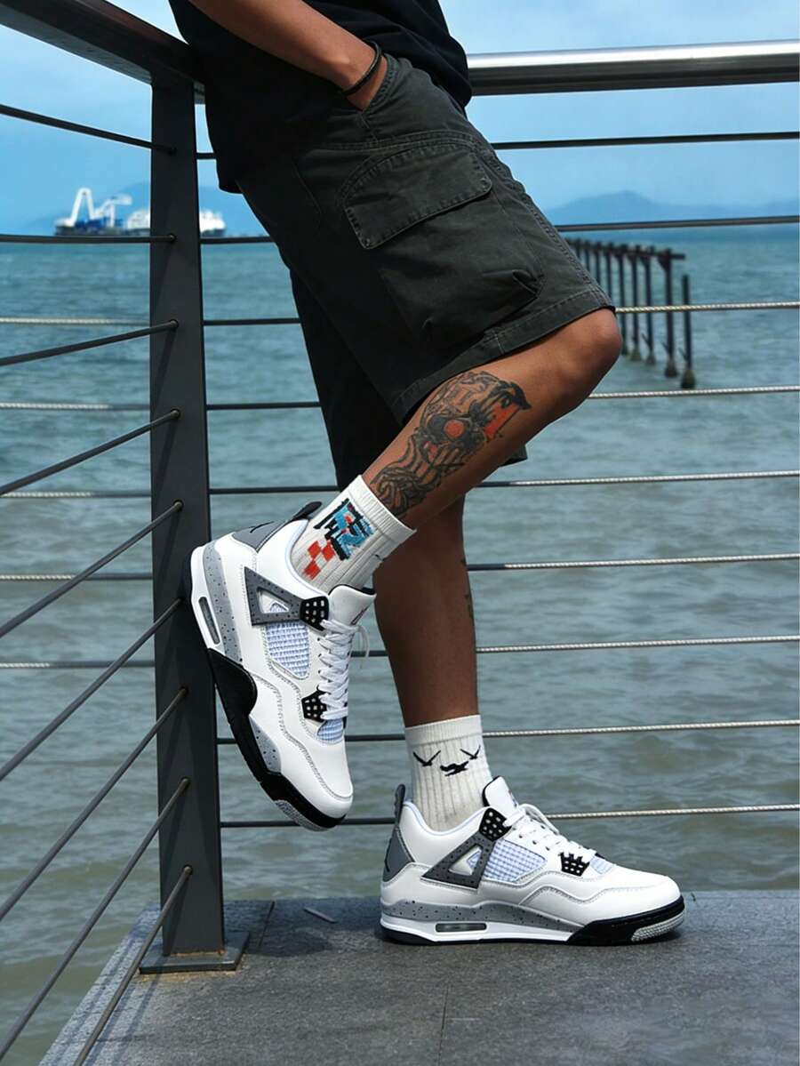 New Unisex Athletic Casual Shoes, Plus Size, Mid-Top Design For Added Height, Stylish And Breathable, Suitable For Everyday Wear, Shopping Trips, Parties, And Other Occasions. Also Makes A Great Holiday Gift Or Birthday Present. - Màu Xám nhạt - Xem 1