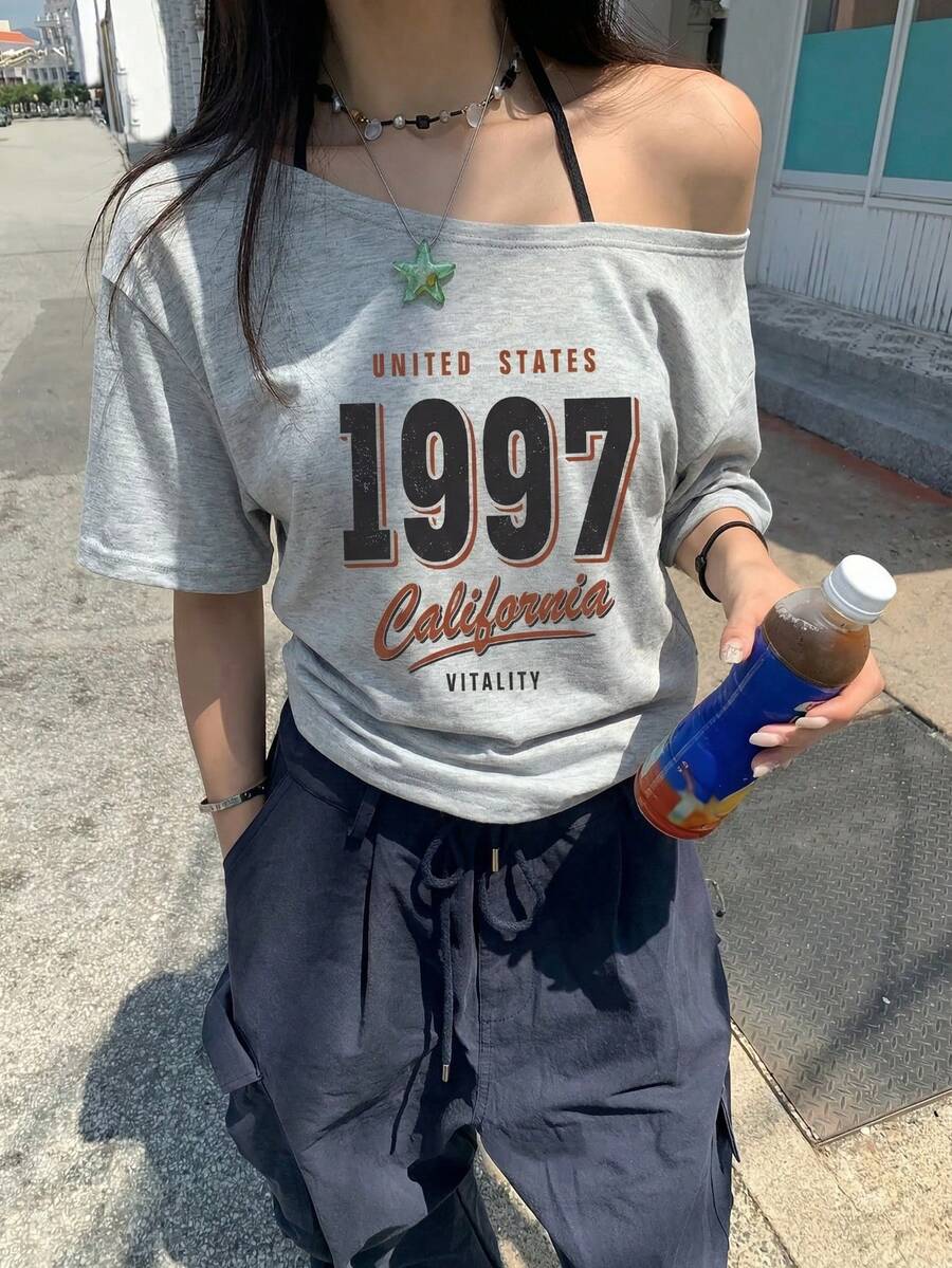 Áo thun dáng rộng màu xám, vạt lệch, kiểu dáng retro Y2K California 1997 với chữ in nổi, phong cách đường phố cổ điển, thích hợp mặc mùa hè. - Màu xám đậm - Xem 1