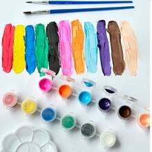 5件套，包含1个迷你绷框画布、调色盘、画笔、6色颜料、木制画架、已涂底料的画布，适用于油画和水彩等多种绘画媒介，可DIY制作迷你装饰品，是圣诞节、母亲节、复活节、毕业季的理想礼物。 - 彩色 - 查看 11