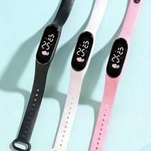 5件套TPU硅胶表带男女通用LED心形数字手表，显示时间、月份、年份、星期，适合上学、日常佩戴、节日和送礼。 - 彩色 - 查看 2
