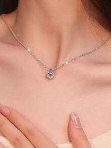 1pc Classic French Versatile Fashion Titanium Steel Non-Fading Starry Sky Necklace With Moissanite Diamond Pendant, Delicate Luxury High-End 2026 Birthday Gift - Multicolor - View 4