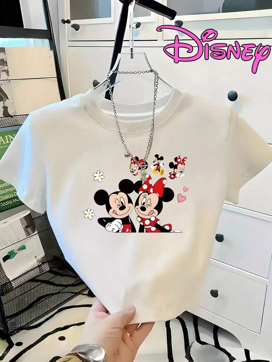 Disney The Classic Mickey And Minnie Mouse Cartoon Characters, Adorned With Small Flowers And Hearts, Make This A Hot Summer Women's Outfit. The Cropped T-Shirt Is Slimming And Flattering, Featuring Elegant Printed Patterns.Made From Soft, Comfortable, And Durable Pure Cotton, This Is An Ideal Choice For Spring And Summer. This Crew Neck T-Shirt Is Suitable For Various Occasions, Including Everyday Wear, Shopping, Parties, Travel, And Gatherings, And Also Makes A Thoughtful Gift. - 白色 - 查看 1