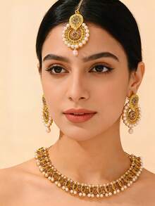 4件套奢华水钻仿珍珠吊坠首饰套装，水滴设计发链、耳环、项链套装，适合女士婚礼、节日、日常佩戴，也是女士约会礼物的理想之选。 - 四件套 - 查看 2