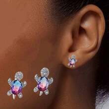 渐变海龟耳钉，优雅配饰，适合海滩和派对佩戴 - 淺藍色 - 查看 2