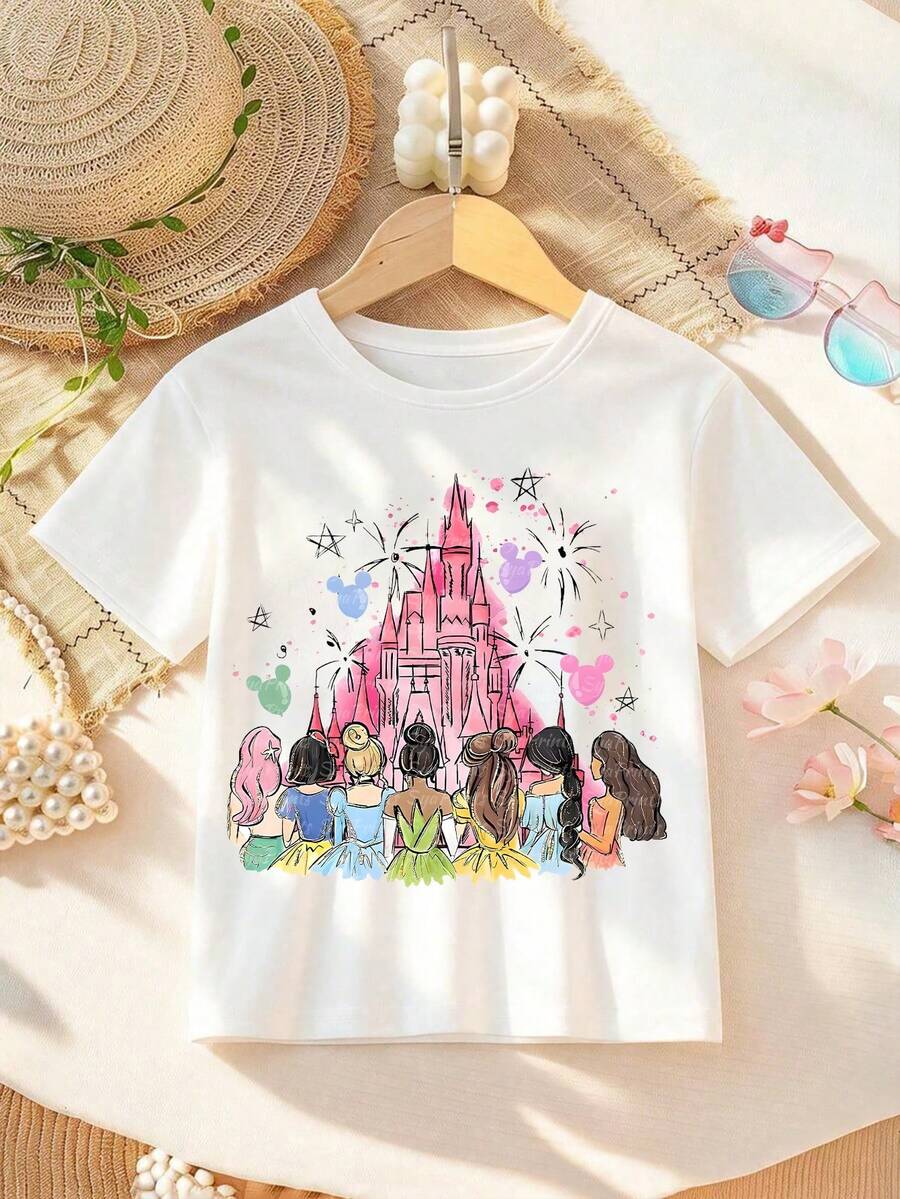 This Disney Castle-Themed Casual Short-Sleeved T-Shirt Features Princesses Elsa, Rapunzel, Jasmine, Aurora, , And Ariel. Designed For Both Baby Boys And Girls, It's Ideal For Summer Wear. - Blanc - Voir 1