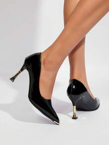 2026 Nuevos tacones de aguja de metal con puntera puntiaguda, bombas de tacón alto con suela roja para el trabajo y la boda, cómodos de llevar - Negro y rojo - Ver 5