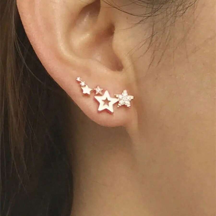 Orejera minimalista con estrella, regalo perfecto para ella en su cumpleaños o aniversario - Dorado - Ver 1