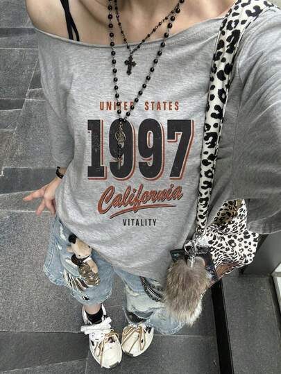 ICON Y2K Grunge California 1997 字母印花露肩T恤，宽松灰色不对称领口，复古学院风街头风上衣