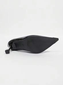 2026 Nuevos tacones de aguja de metal con puntera puntiaguda, bombas de tacón alto con suela roja para el trabajo y la boda, cómodos de llevar - Negro y rojo - Ver 9
