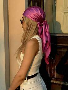 1条女士优雅休闲纯色方巾，波西米亚风格，可用作头巾、头饰或包装装饰，提供防晒保护，适合所有季节佩戴，也适合夏季海滩，非常适合日常搭配。 - 彩色 - 查看 16