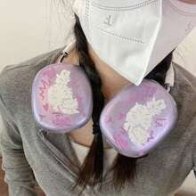 Funda protectora transparente y morada de un gato estirándose, compatible con el estuche de los auriculares inalámbricos de Apple, resistente a arañazos y anti-caída - Púrpura translúcido - Ver 2