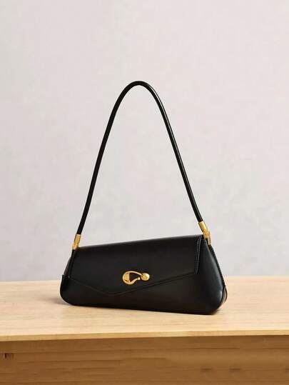 时尚休闲百搭纹理腋下不对称法棍包，适合日常通勤、情人节礼物、约会和外出。