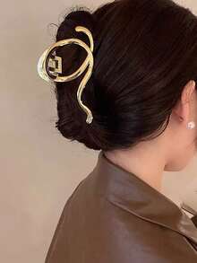 1pc Fashionable Letter Q Geometric Pattern Smooth Alloy Hair Claw Holiday Essential Hair Accessories - Gold - View 5