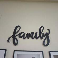 HELLOYOUNG 1pc Black Family Nameplate - Heavy Iron Happiness Family Wall Decor, Family Wall Sticker, Suitable For Home, Living Room Decoration, Hanging Wall Decor, Women's Art, Suitable For Home, Living Room, Patio Or Garden Decoration, Balcony, Decorative Sculpture, Home Decor, Room Decor, Office Hanging Decor, Wall Decor, Home Decor, Holiday Decor, Wall Decor Gift, Birthday Graduation Gift, Inspirational Memorial Art, Christian Home Decor, Religious Gift - Model - View 5