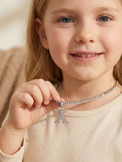 1件经典银色铜质立方氧化锆字母吊坠项链，街头嘻哈风格配饰，送给亲朋好友的礼物