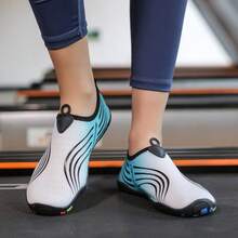 女士透气速干水鞋 - 轻便防滑水袜，适合沙滩、冲浪、游泳和钓鱼 - 淺藍色 - 查看 2