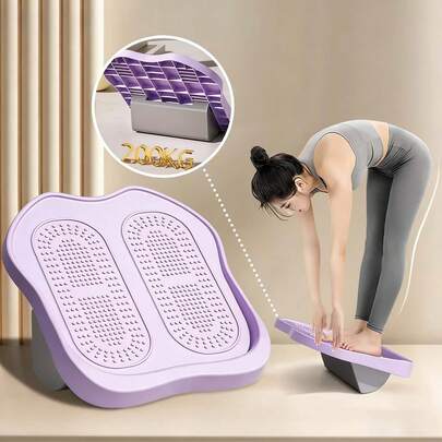 1个可调节倾斜角度的小腿拉伸板，适用于瑜伽和普拉提拉伸练习