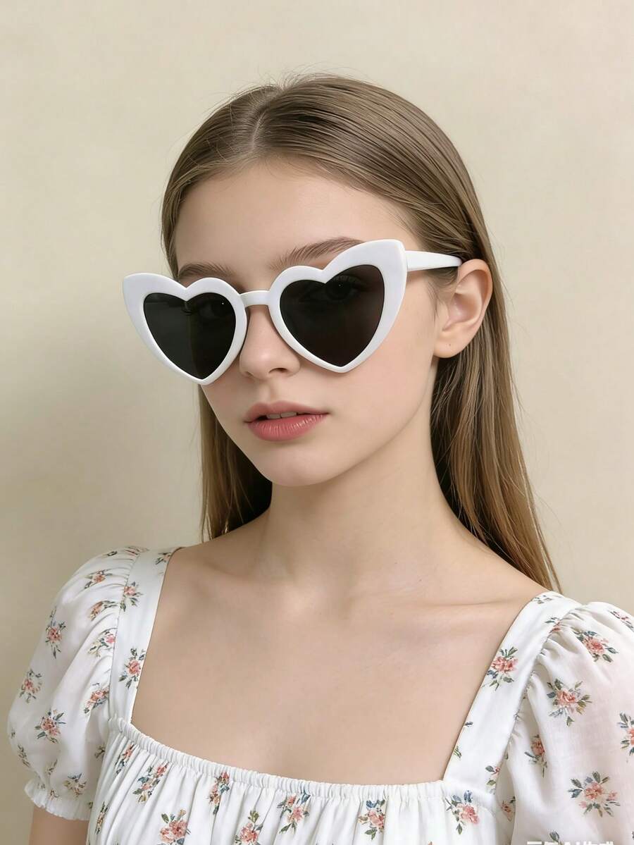 Bộ 2 chiếc kính thời trang hình trái tim đen trắng, đa năng và độc đáo. - Nhiều màu - Xem 1