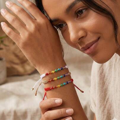 1条波西米亚民族风铜珠手链，彩色半宝石手链，可调节红绳/白绳/卡其色彩虹石手链，适合女性日常通勤、夏季海滩礼物、家庭礼物、姐妹礼物、生日礼物、情人节礼物、女性礼物、周年纪念礼物。